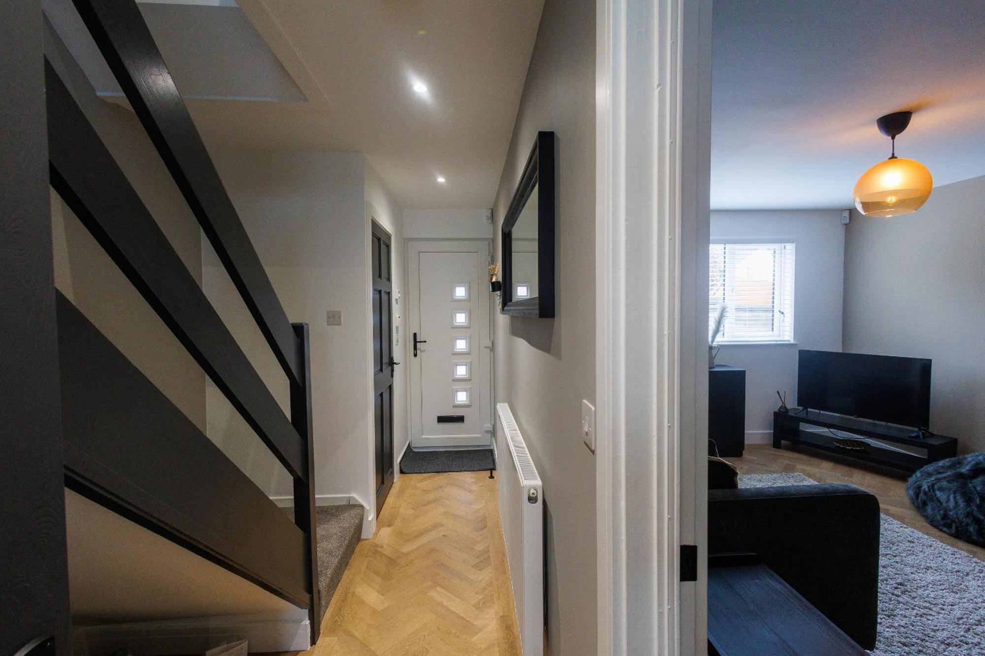Uber Stylish 3 Bedroom Home Off Road Parking Near Town Centre And Bike Park Wales Merthyr Tydfil Exteriör bild